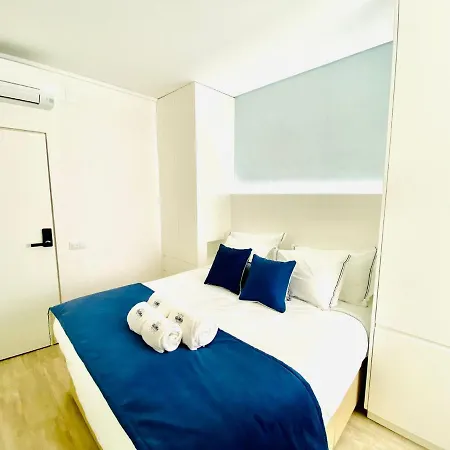 Gloria 10 Deluxe Bed & Breakfast Lisbon